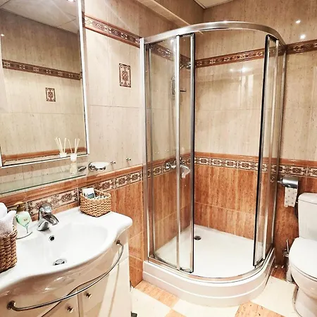 The Executive Escape Apartment *